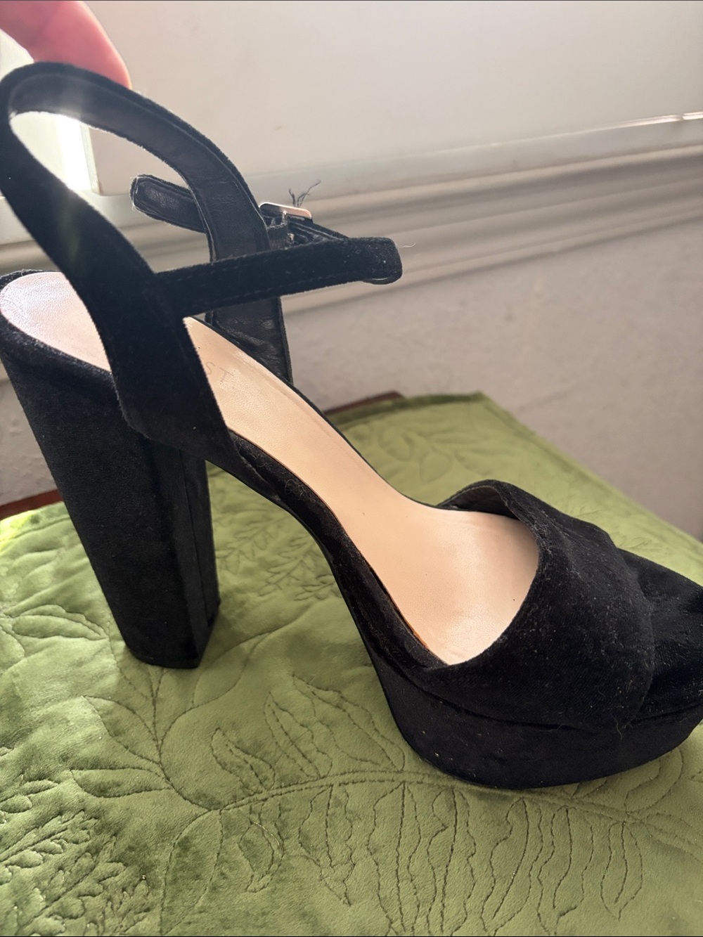 Anne Klein Black Suede Block Heel Sandals